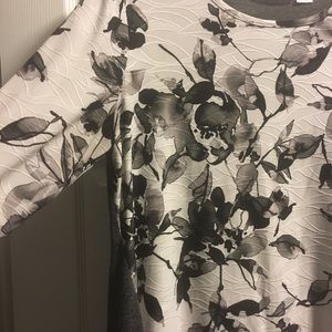 Sag Harbor Long Sleeved Floral Shirt